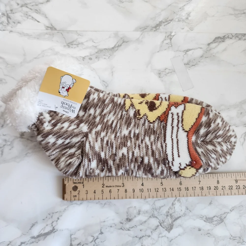 Winnie the Pooh Non Slip Slipper Socks Women’s Shoe Size 4-10 Soft Knit NEW
